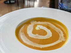 奶油栗子南瓜汤-小莫餐厅And More Restaurant西餐(北京展览馆店)
