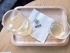 -ZING COFFEE 镜咖啡