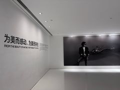 -罗红摄影艺术馆