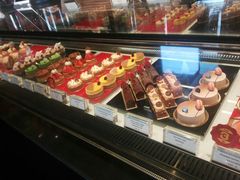-Salon de The de Joel Robuchon(外滩18号店)