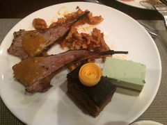 -荣誉国际酒店-云顶旋转餐厅