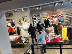 -NIKE品牌体验店(南京东路店)