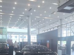 -天津波士信达奔驰4S店(卫津南路店)