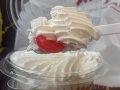 -红宝石·鲜奶小方·海派西点房(金杨店)