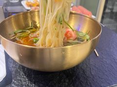 -狼遇见羊烧烤·现穿现烤(旧宫店)