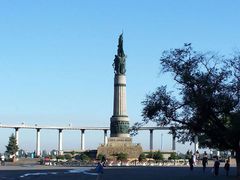 -人民防洪胜利纪念塔