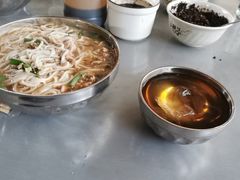 -正宗杨记普洱酸醋米线(总店)