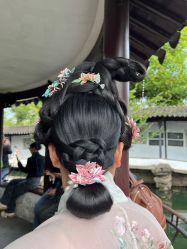 -一揽芳华汉服旗袍体验馆(拙政园店)