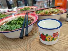 -刘二姐襄阳牛肉面(鸟巢店)