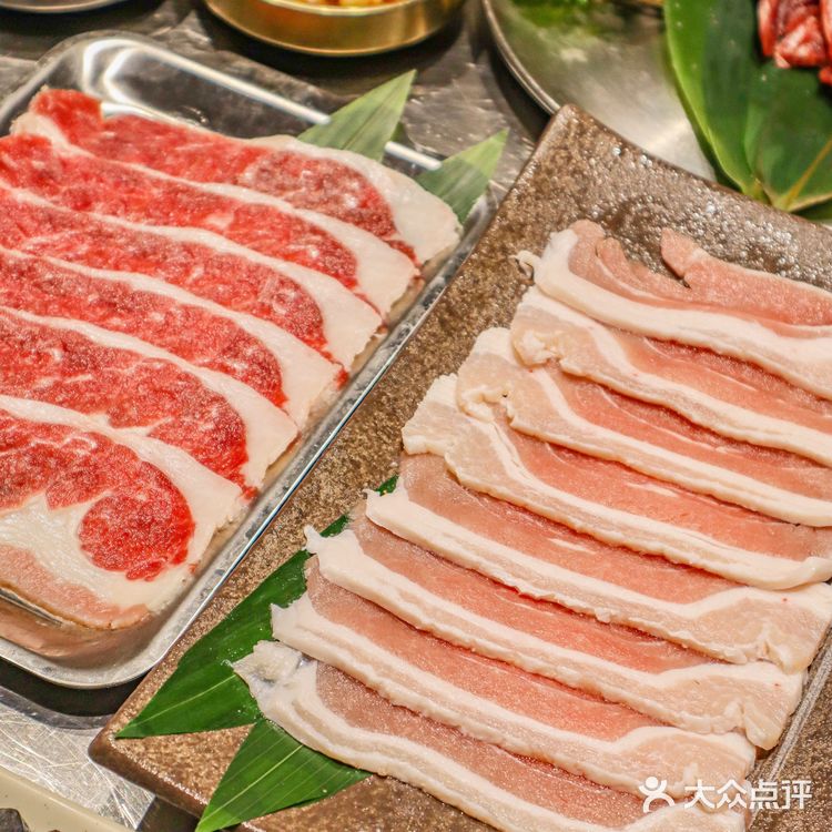 冲着180帅哥店员来的 最后却被烤肉征服!