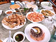 -亚龙湾8号(丁村万人海鲜广场店)