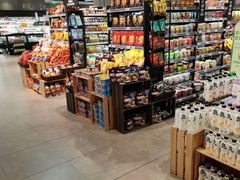 零售区-盒马鲜生(悠方店)