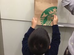 -星巴克臻选(南京金茂览秀城店)
