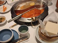 -左庭右院鲜牛肉火锅(金山万达店)