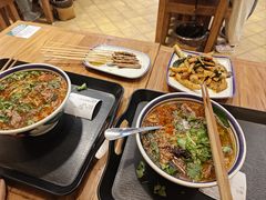 -云阿蛮云南生烫牛肉米线(奉贤路店)