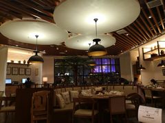 大堂-拾味馆·浓鲜骨汤(光谷天地店)