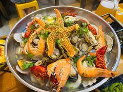 -老东镇啤酒屋海鲜加工·蒸汽海鲜·海鲜烧烤(台东店)