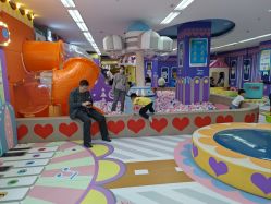 -孩子王童乐园(马群店)