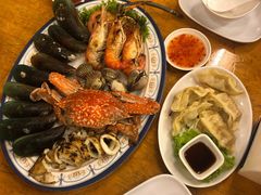 -J Daeng Seafood
