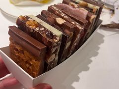 -Laderach 莱德拉(上海环贸iapm店)