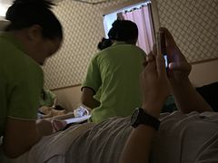 -金东尼人妖秀