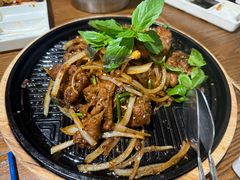 罗勒叶抄手切羊肉-小大董·烤鸭(王府井apm店)