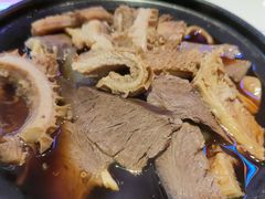 -半岛翡丽海鲜自助餐厅(观风亭店)