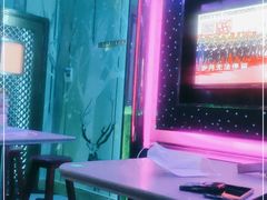 -卡迈隆主题量贩式KTV(中百大厦店)