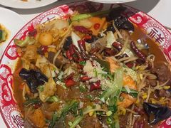 -嗨辣小聚·盘锦河蟹·海鲜烧烤龙虾(盘锦十年好店)