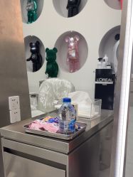 -PE SALON