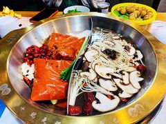 -三十出头鲜货火锅(邛崃店)