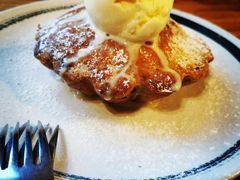 苹果派伴香草冰淇淋-SMOKI & CO(五大道店)