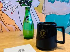 -ZING COFFEE 镜咖啡