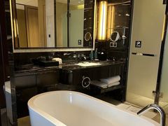 -中山利和希尔顿酒店