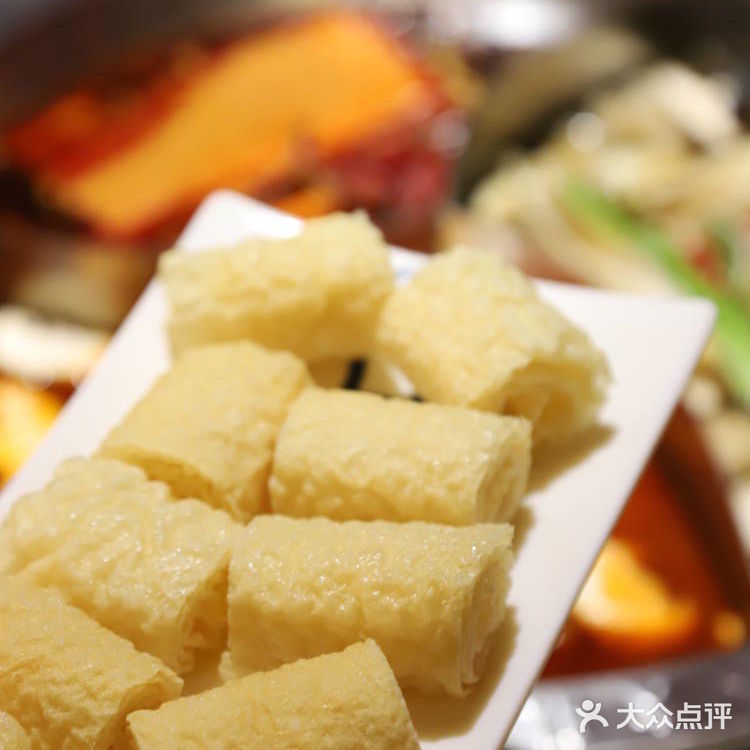 大龙燚