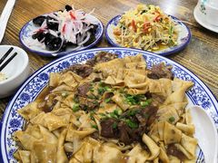 -壹阁胡羊焖饼(特色小吃街店)