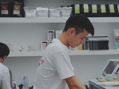 -UNI UNI(环亚凯瑟琳店)