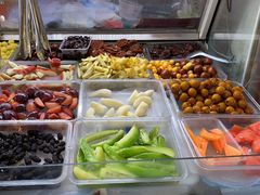 自助取餐区-老炳·七丛松甘草水果