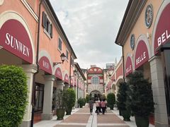 -佛罗伦萨小镇广佛名品奥特莱斯(疏港路店)