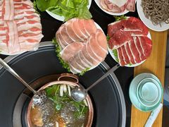 -银同牦牛肉火锅