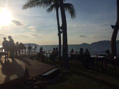 -Sunset Bar(丹绒亚路香格里拉店)