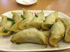 -小姜锅贴(凤凰街店)
