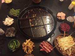 -岗上渣渣老火锅(两路口店)