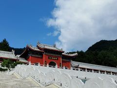 -九鼎铁刹山风景区