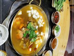 -顶顶汤火牛排火锅·经典铜锅涮肉