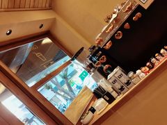 -天井·丑面包搭咖啡