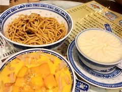 -广信牛奶甜品世家(台东店)