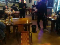大堂-马路牙子地桌烤肉(工体店)