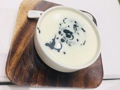 杏仁黑芝麻露-聪嫂私房甜品(旺角二店)