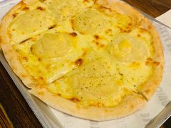 -I HOLIC艾豪丽披萨(KKone店)